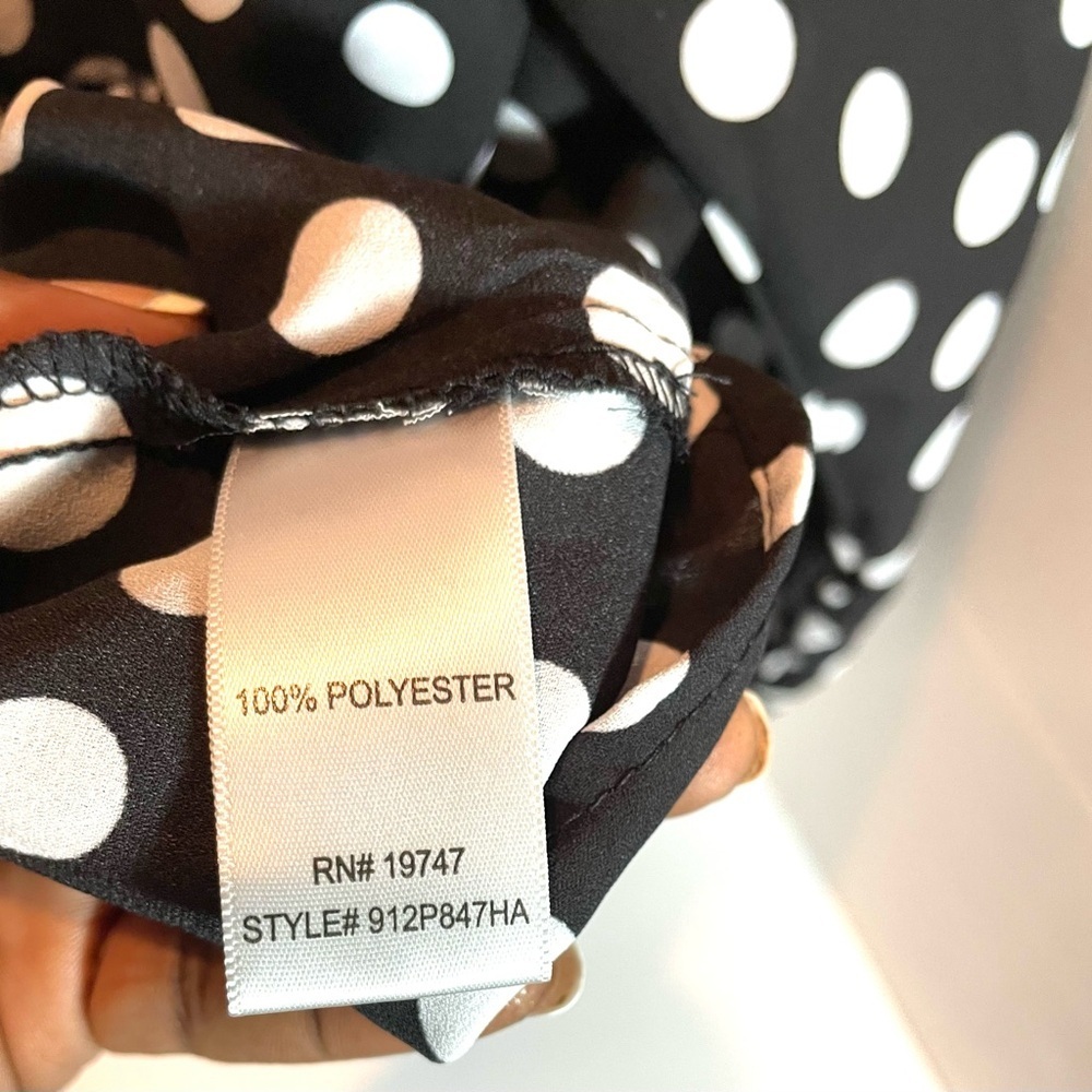 Counterparts Black and White Polka Dot Women’s Blouse Size Medium - Picture 10 of 12